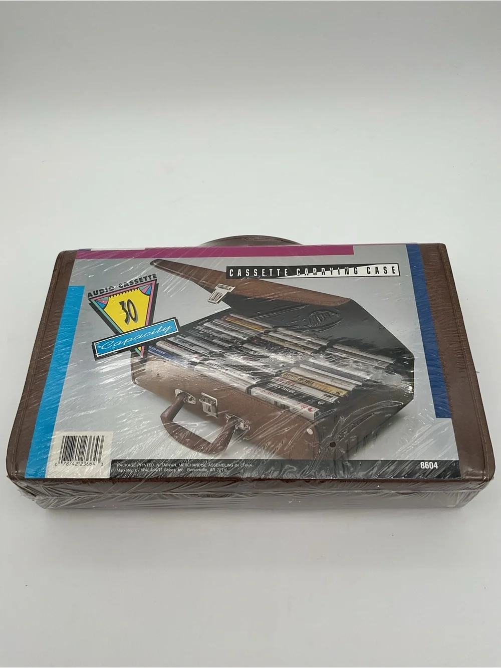 New Vintage Audio Cassette Carrying Case - Holds 30 Cassettes